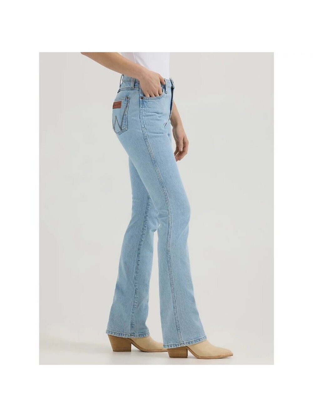 Wrangler Retro Women's Bailey High Rise Bootcut Jean Lila Wash 112364570